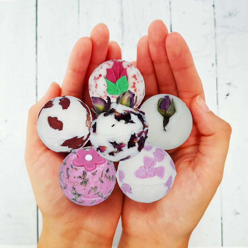 Bomb Cosmetics Little Box of Love Ballotin Bath Melt Wrapped Gift Pack, Contains, 6 x 30g