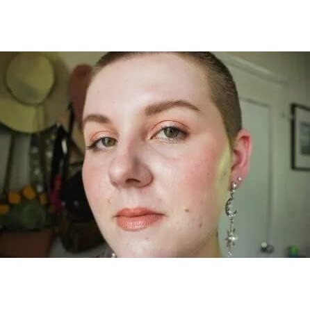 MAKEUP REVOLUTION Pro Fix Oil Control Fixing Spray for Long-Lasting Matte Finish