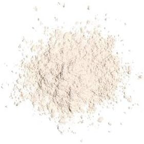 Revolution Beauty London Radiance-Boosting Loose Baking Powder with Long-Lasting Coverage