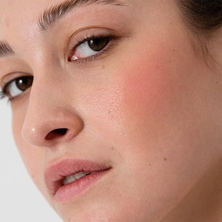 Revolution Beauty Ballerina Blush: Finely Milled, Vegan and Cruelty-Free Cheek Pop, 7.5g