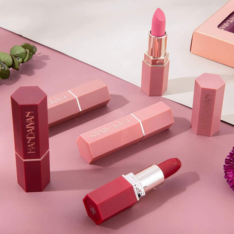 Vibrant Matte Lipstick Kit: Waterproof, Long-Lasting Velvet Finish in 6 Stunning Shades with Bonus Gift Box