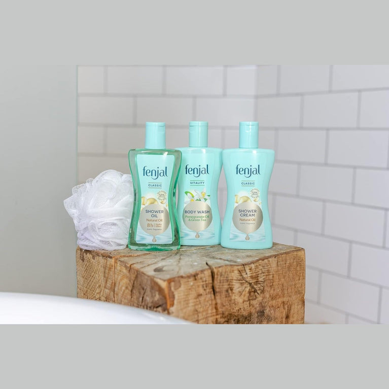 Luxurious Fenjal Classic Shower Oil with Natural Ingredients, 225ml