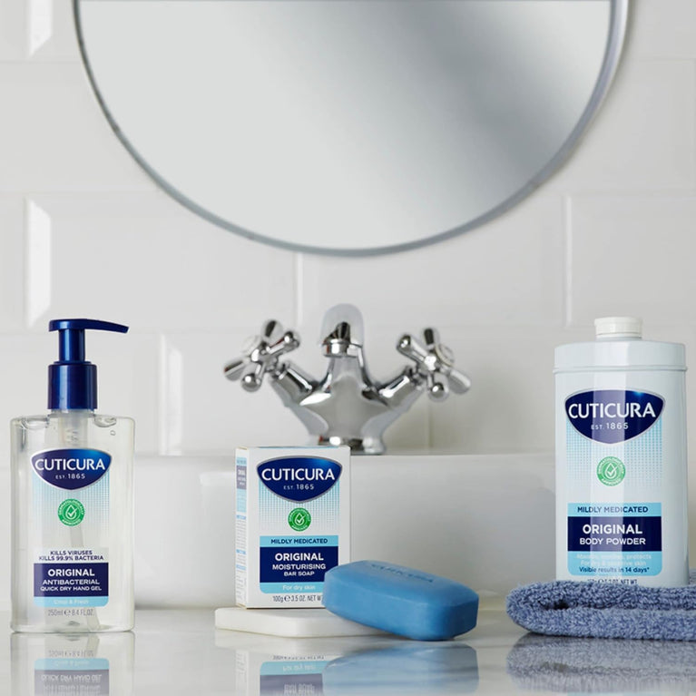 Soothing Cuticura Medicated Talcum Powder for Dry and Irritated Skin
