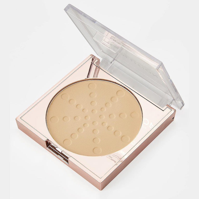 Revolution Beauty London Light Banana Bake and Blot Pressed Powder 5.5g for Matte Finish and Oil Control