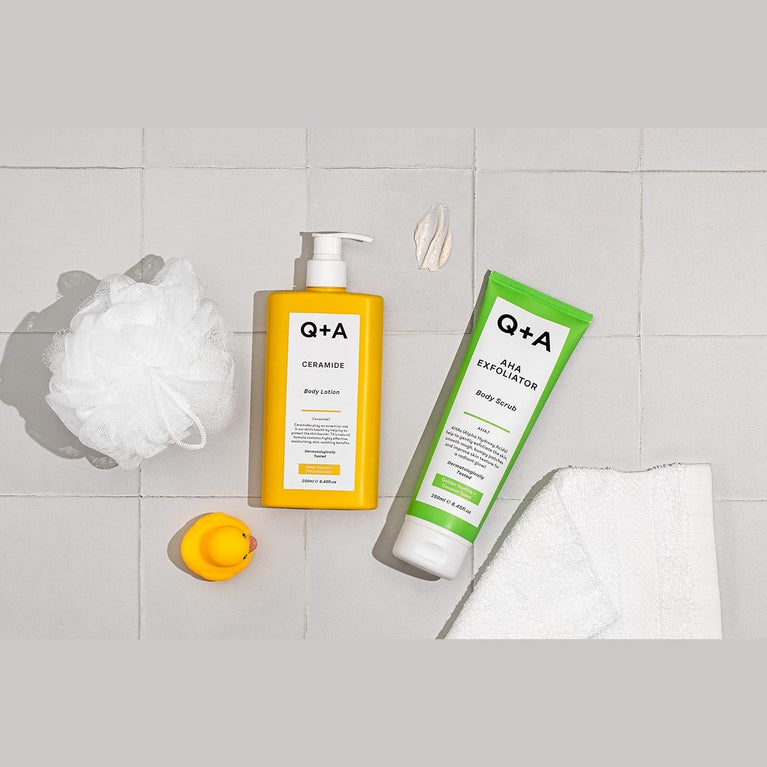 AHA Exfoliator Body Scrub with Lactic Acid and Glycolic Acid, Golden Vanilla + Coconut Scent, 250ml