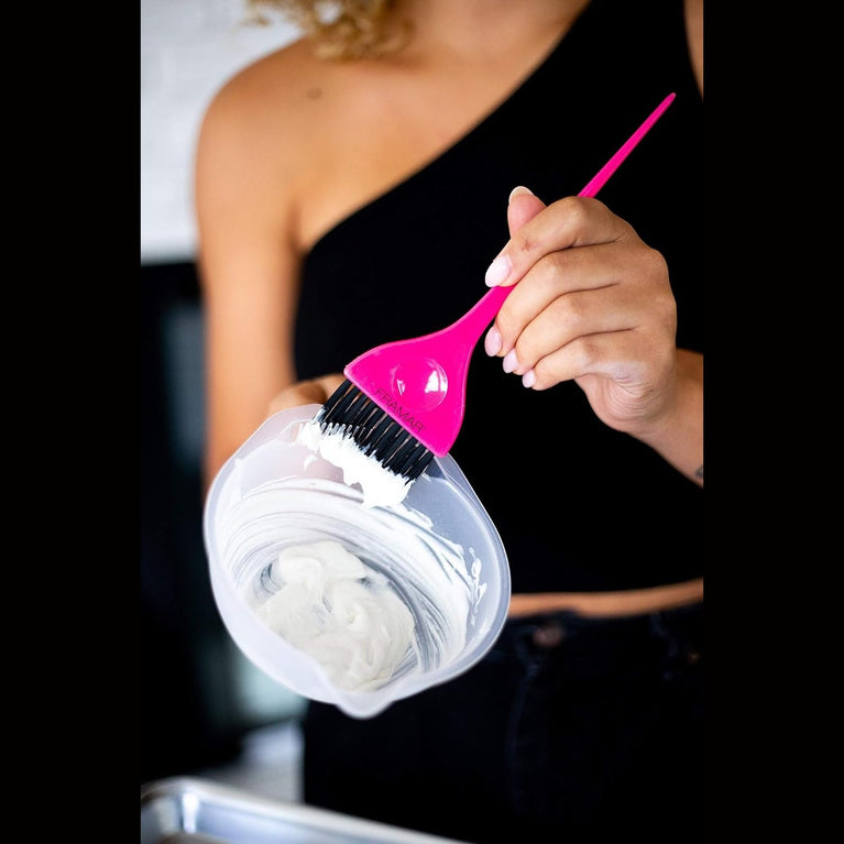 Framar Classic Hair Dye Brush – Pink Hair Colouring Tool with AccuSoft Bristles