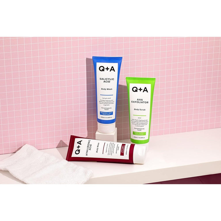 AHA Exfoliator Body Scrub with Lactic Acid and Glycolic Acid, Golden Vanilla + Coconut Scent, 250ml