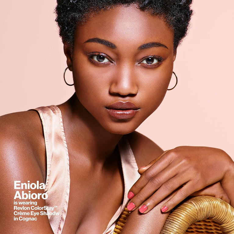 Revlon Colorstay 24 Hour Longwear Eye Shadow in Praline (730), Blendable Rose Beige Matte or Shimmer Finish with Built-in Applicator Brush