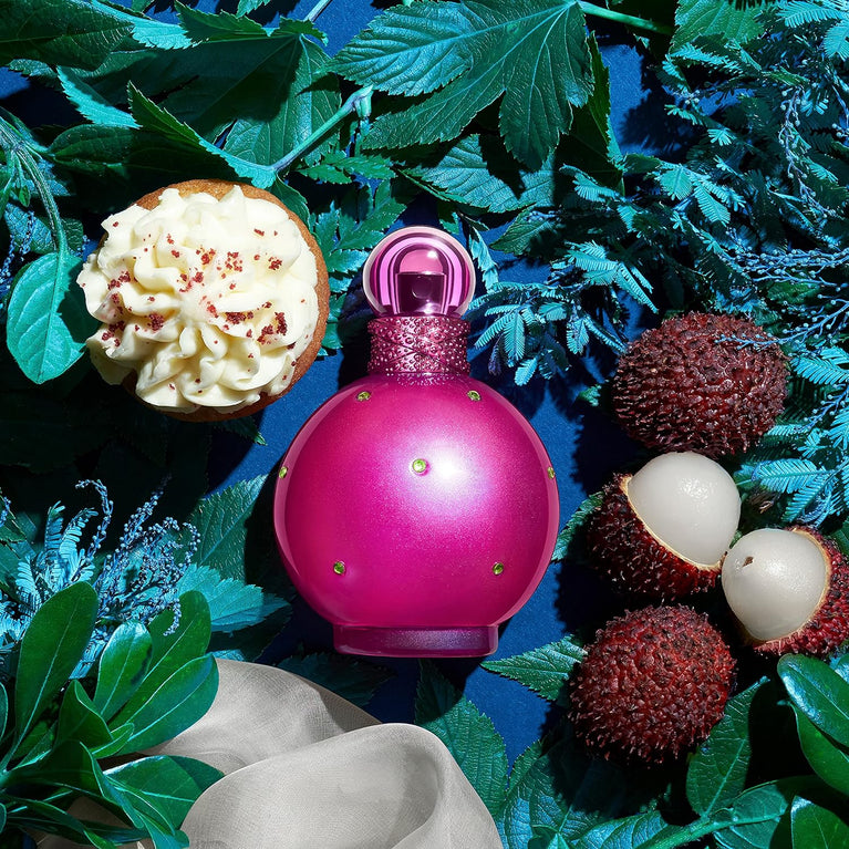 Britney Spears Fantasy Eau de Parfum: Luxurious Fruity & Feminine Fragrance for Women (50ml)