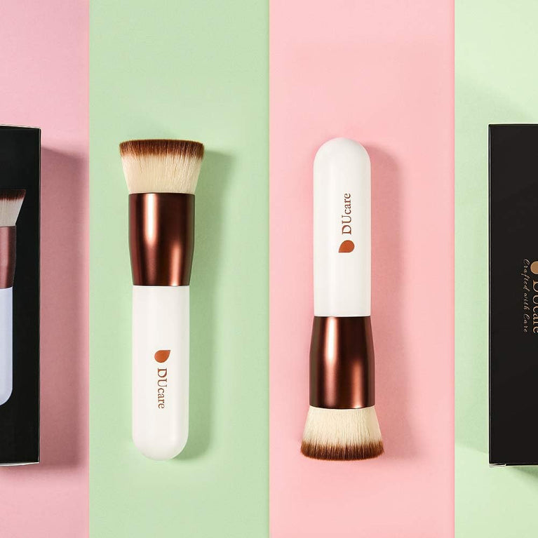 Flat Top Design for Effortless Blending of Liquid, Cream and Powder Cosmetics - Perfect for Buffing