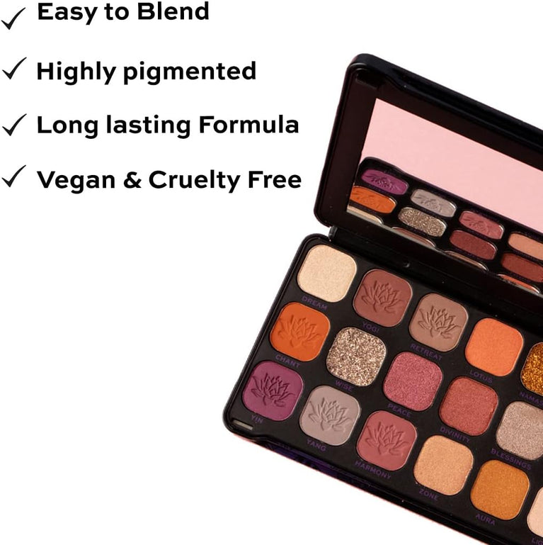 Revolution Beauty London Mini Forever Flawless Dynamic Traveller's Eyeshadow Palette with 8 Exquisite Shades