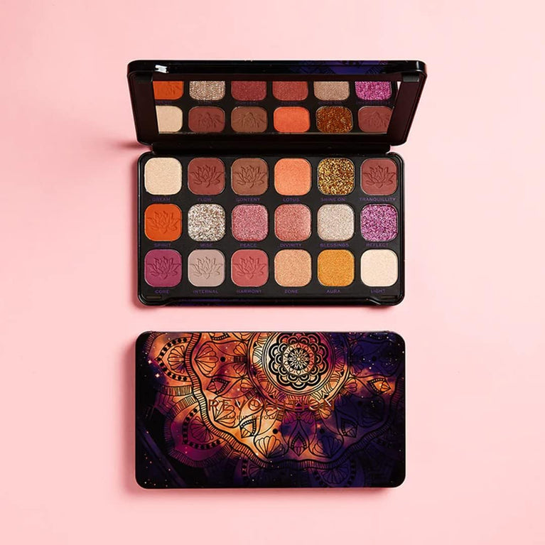 Revolution Beauty London Mini Forever Flawless Dynamic Traveller's Eyeshadow Palette with 8 Exquisite Shades