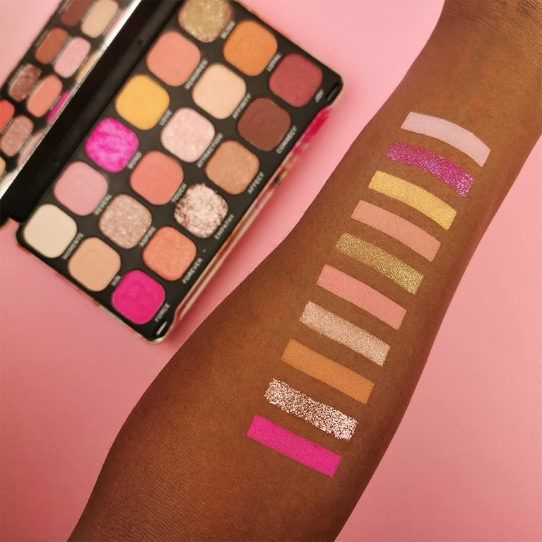 Makeup Revolution's Forever Flawless 18-shade Cannabis Sativa Infused Eyeshadow Palette with Matte and Shimmer Finishes, 19.8g - Chilled