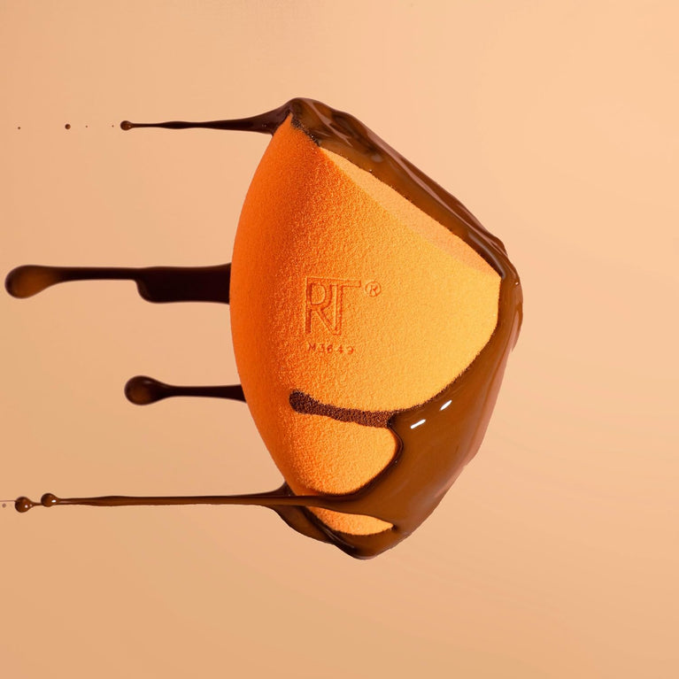 48ml Miracle Sponge for Liquid and Cream Foundations, Provides Natural, Dewy Finish with Light to Medium Coverage