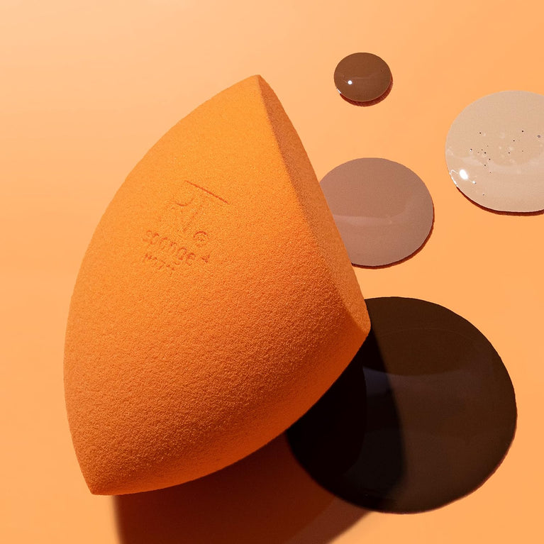 48ml Miracle Sponge for Liquid and Cream Foundations, Provides Natural, Dewy Finish with Light to Medium Coverage