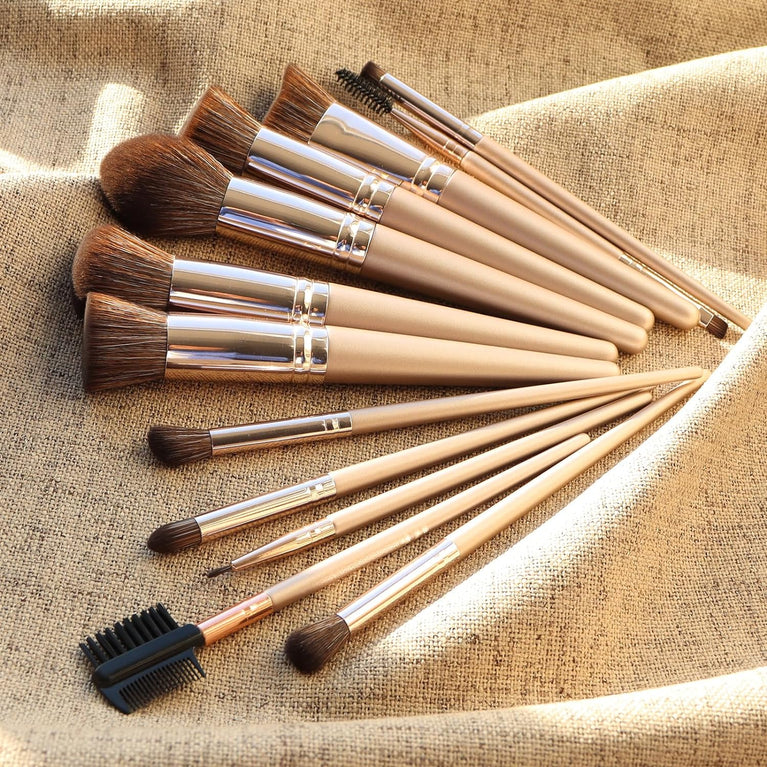 BEAKEY 12-Piece Makeup Brush Set with Blender Sponges - Black/Silver
