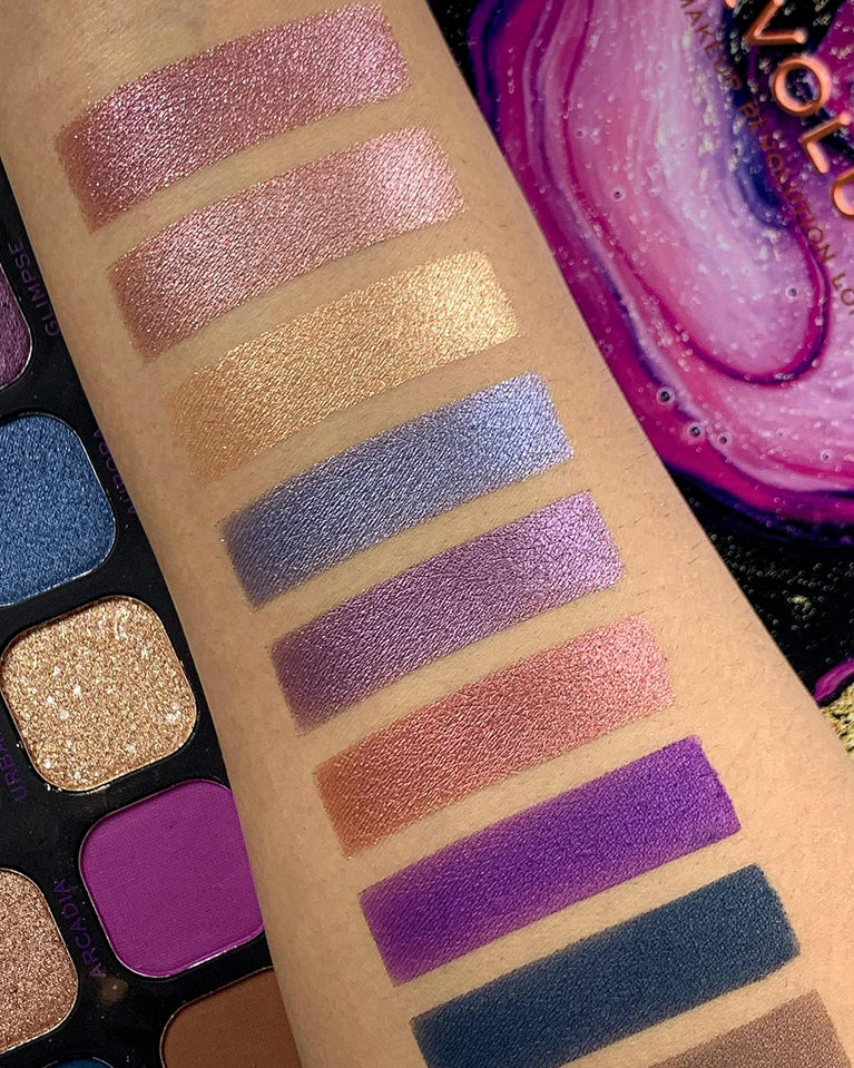 Revolution Beauty London Mini Forever Flawless Dynamic Traveller's Eyeshadow Palette with 8 Exquisite Shades