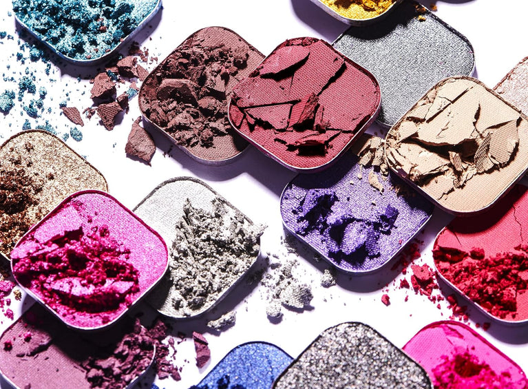 Revolution Beauty London Mini Forever Flawless Dynamic Traveller's Eyeshadow Palette with 8 Exquisite Shades