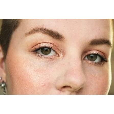 MAKEUP REVOLUTION Pro Fix Oil Control Fixing Spray for Long-Lasting Matte Finish