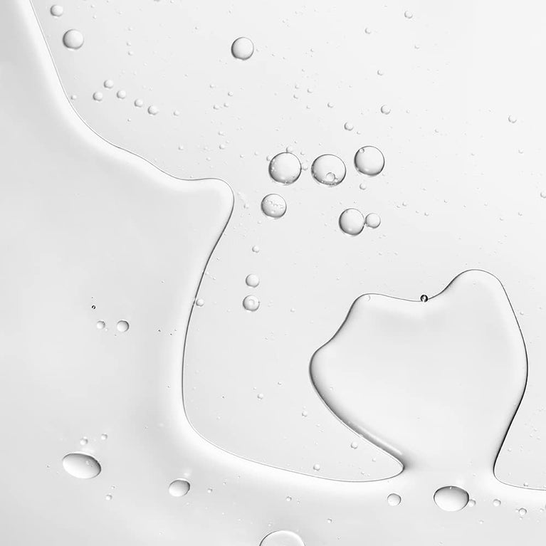 Revolution Beauty London's Ultimate Matte-finish Makeup Locking Spray - Vegan & Cruelty-Free