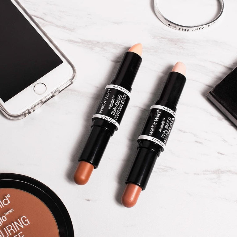2-in-1 Precision Contour and Highlight Stick with Dermatologically Tested, Blendable Formula - Light/Medium, 8g